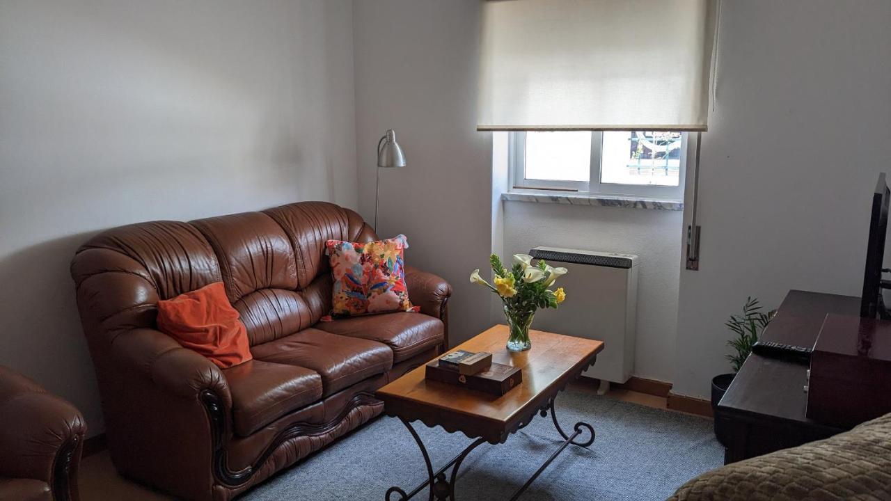 Casa Domingues Guest House 卡尔达斯达·赖尼亚 外观 照片